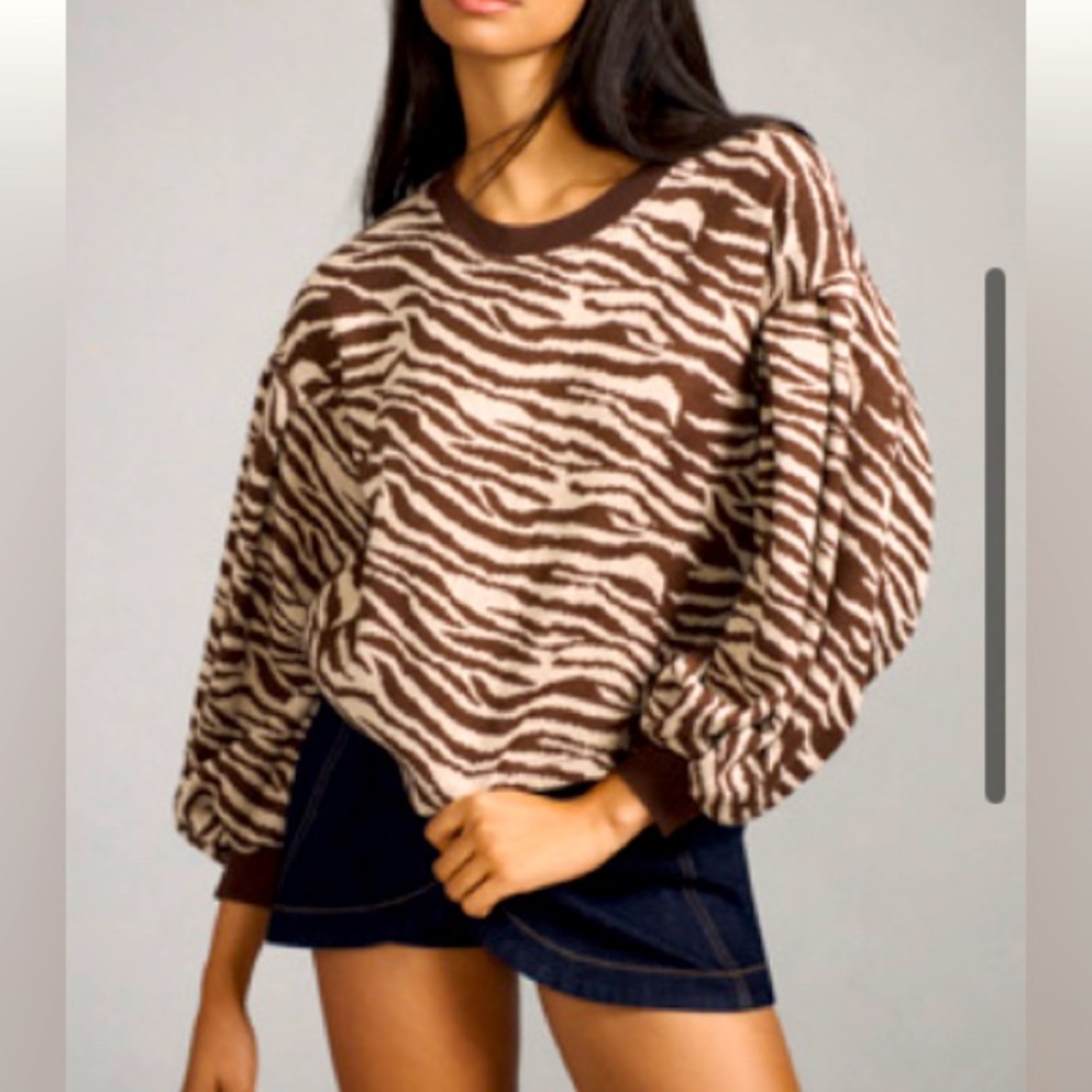 Anthropologie balloon sleeve animal print sweater